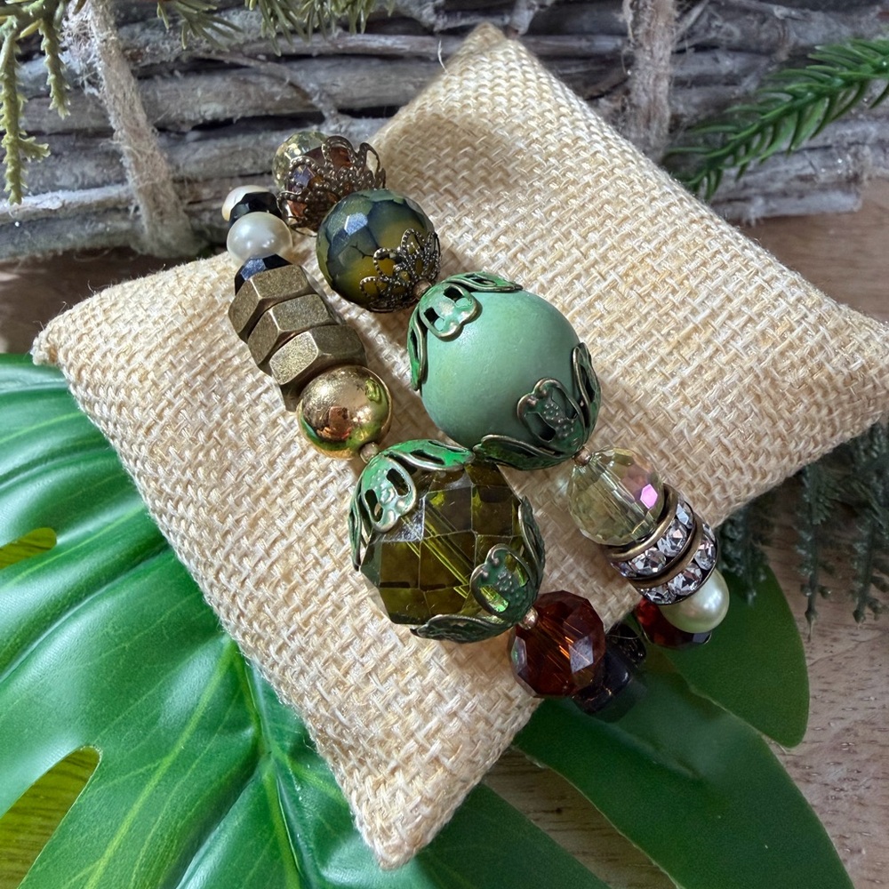 Elegant Green and Gold Beaded Bracelet Bigger Wrists 7- 8+ My Favorite Design